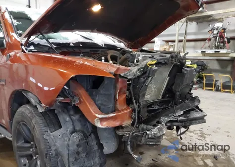 2017 Ram 1500 Sport 4X4 5'7 Box z USA, uszkodzony, nr VIN 1C6RR7MT3HS681532